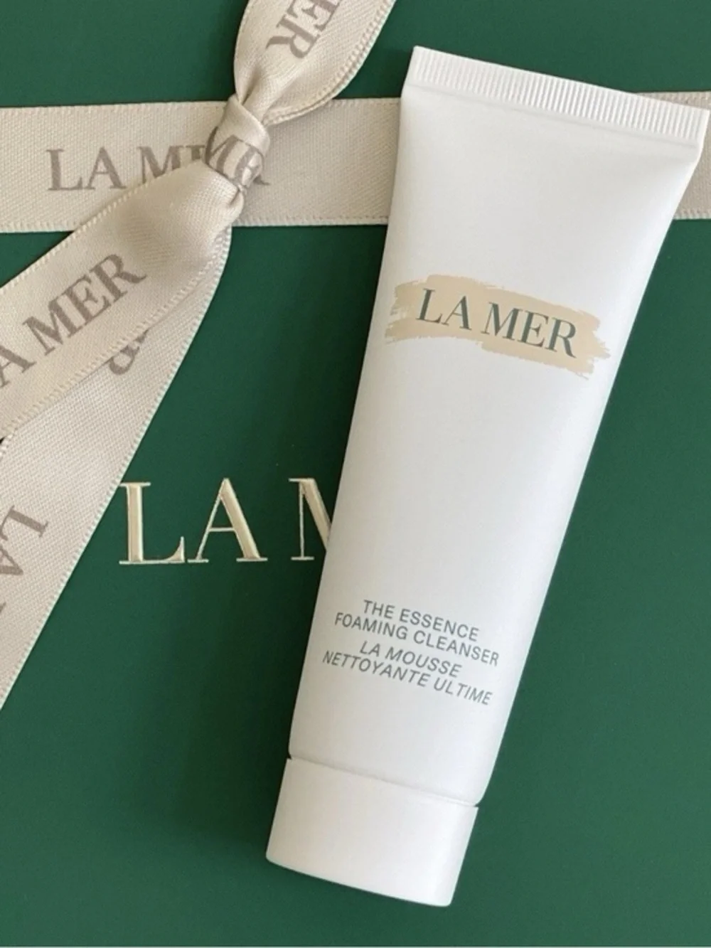 LA MER The essence Foaming Cleanser La Mousse